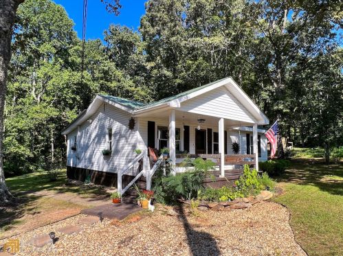 467 Sanders St, Clarkesville, GA 30523-3938