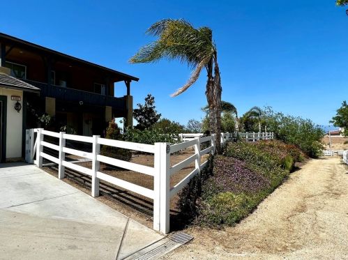 3000 Crestview Dr, Norco, CA 92860-5117