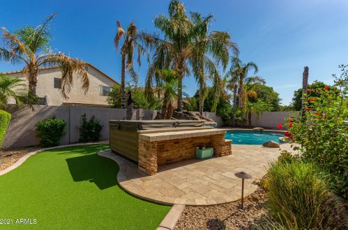 724 Carob Pl, Chandler, AZ 85248-4419