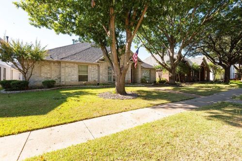 3916 Granbury Dr, Dallas, TX 75287-4913