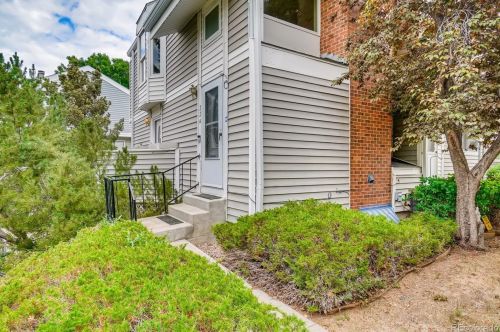 22 Nome St, Denver, CO 80012-6438