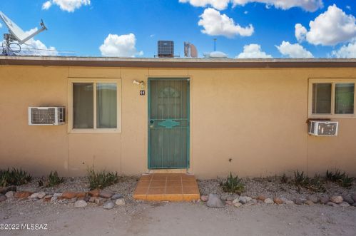 46 Elm St, Tucson, AZ 85705-6536