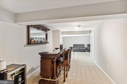 304 Howards Trust Ct, Glen Burnie MD  21060-8352 exterior