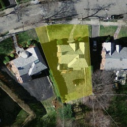 14 Boulevard Rd, Newton MA  02459-1204 aerial view