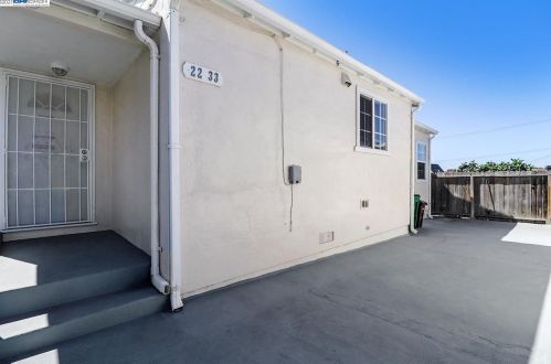 2222 15th St, Oakland, CA 94606-5006