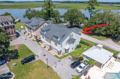 74 Battery Creek Club Dr, Beaufort, SC 29902-6902