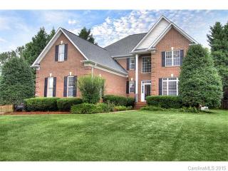 13418 Darby Chase Dr, Charlotte, NC 28277-3236