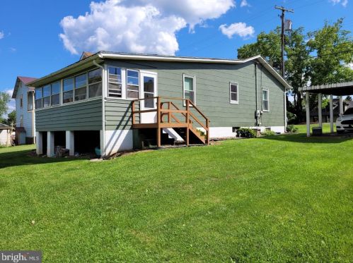 8366 Cumberland Rd, Springfield, WV 26763