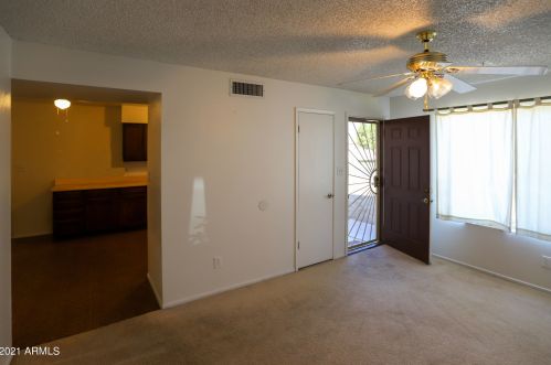 1811 2nd Pl, Mesa, AZ 85203-8211