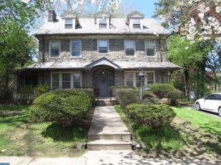 5123 Woodbine Ave, Philadelphia PA  19131-2404 exterior