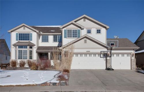 17337 Caley Ln, Denver, CO 80016-3186