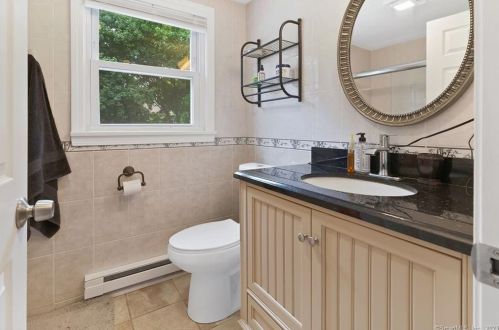 30 Lambert Dr, Norwich CT  06360-1735 exterior