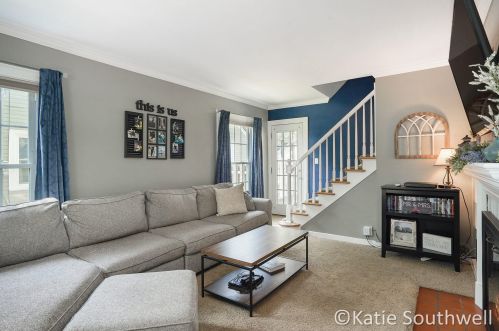 619 Ottillia St, Grand Rapids, MI 49507-3239
