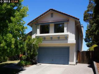 5580 Deer Run Dr, Richmond, CA 94803-3870