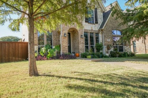 13697 Fall Harvest Dr, Frisco TX  75033-0419 exterior