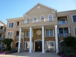 512 Cleveland Ln, Rockaway NJ  07866-5804 exterior