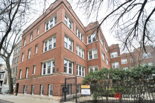 725 Buckingham Pl, Chicago, IL 60657-2474