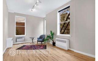 304 Henry St, Brooklyn, NY 11222-1909