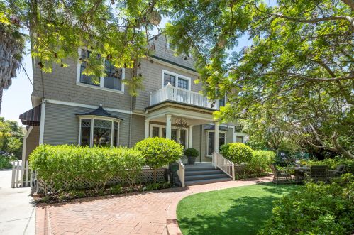 1323 De La Vina St, Santa Barbara, CA 93101-3121