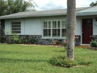 1310 Mango Ave, Venice FL  34285-7927 exterior