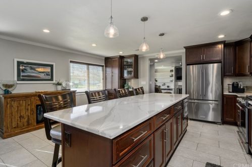 528 Peregrine St, Anaheim, CA 92806-4207