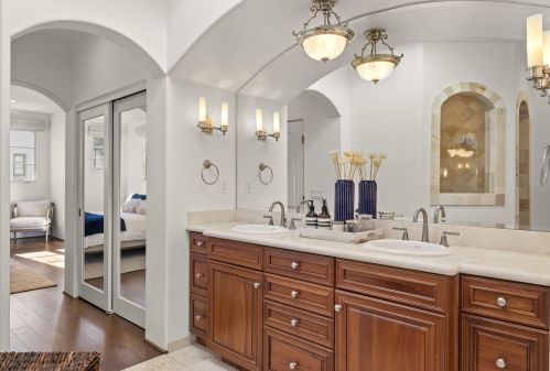 4384 Modoc Rd, Santa Barbara CA  93110-1836 exterior