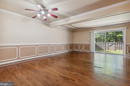 6002 Forrest Hollow Ln, Springfield VA  22152-1417 exterior