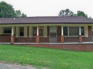 220 Highland Dr, Morristown, TN 37813-2628