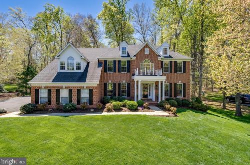 13905 Balmoral Ter, Clifton, VA 20124-2802