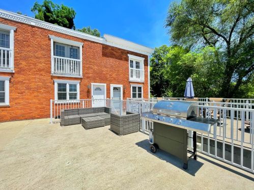 160 Dorchester Ave, Cincinnati, OH 45219-1802