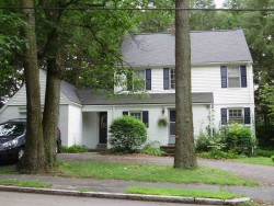 73 Dedham St, Newton, MA 02461-2134