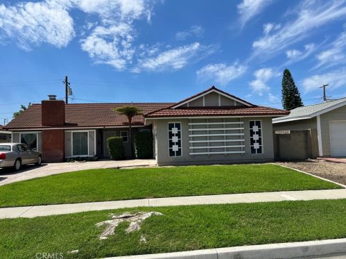 2772 Ames Ave, Anaheim, CA 92806-4803