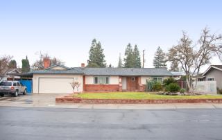 2202 Howard Ave, Visalia, CA 93292-5216