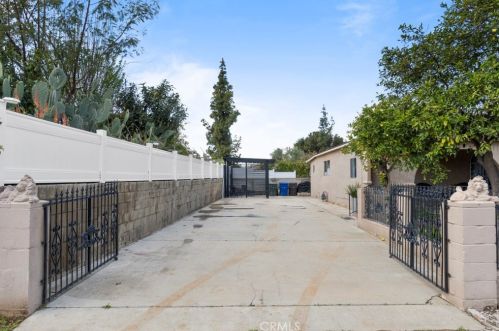 5130 Hedrick Ave, Riverside CA  92505-1368 exterior