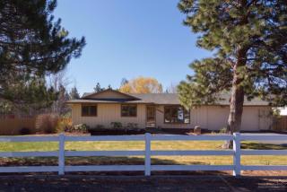 20887 Desert Woods Dr, Bend, OR 97702-2835