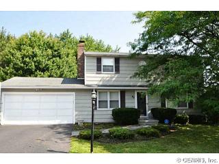 42 Delemere Blvd, Fairport, NY 14450-9372