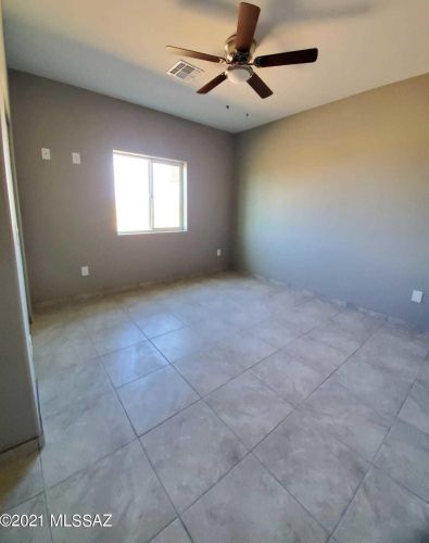 319 31st St, Tucson, AZ 85713-3525