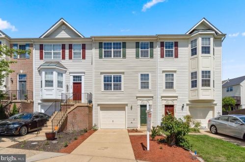 422 Lilac Ter, Leesburg, VA 20176-4025