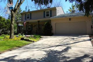 925 Kimberly Way, Lisle, IL 60532-3150