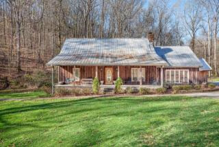 1203 Ogrady Dr, Chattanooga, TN 37419-1111