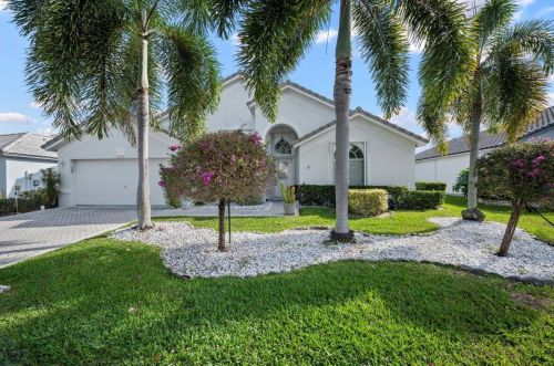 2556 Egret Lake Dr, West Palm Beach, FL 33413-2160