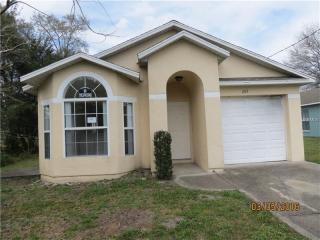 203 Cypress St, Orlando, FL 32824-8259