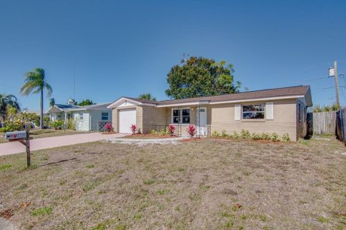 3627 Dickens Dr, Tarpon Springs, FL 34691-4918