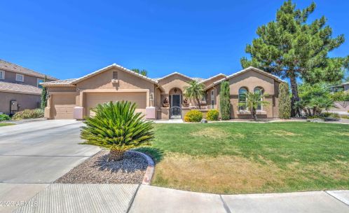 2868 Cottonwood Dr, Gilbert, AZ 85295-1488