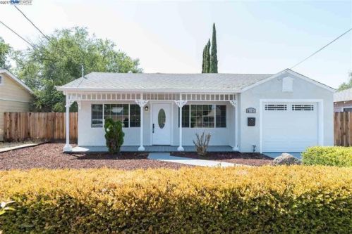 617 Adelle St, Livermore, CA 94551-6354