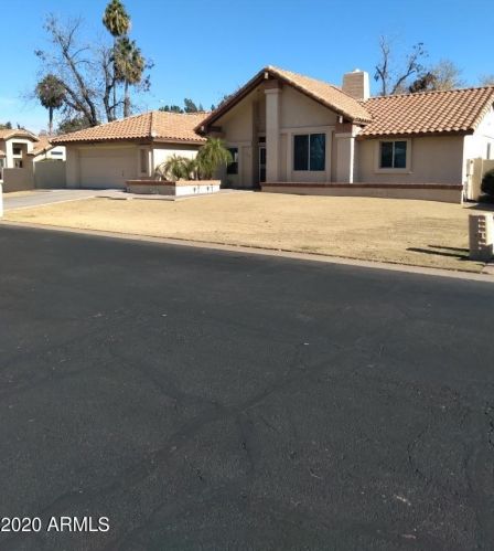 169 Honeysuckle Ln, Gilbert, AZ 85234-5891