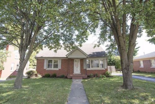 327 Sheridan Dr, Lexington, KY 40503-1820