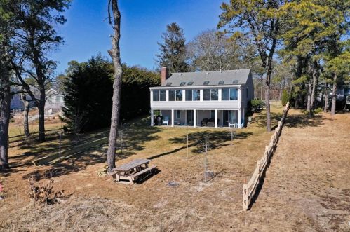 122 Mayflower Ter, Yarmouth, MA 02664-1118