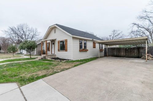 926 Cleckler Ave, Fort Worth, TX 76111-4211