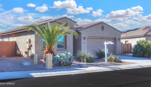 40861 Little Dr, Maricopa, AZ 85138-9591